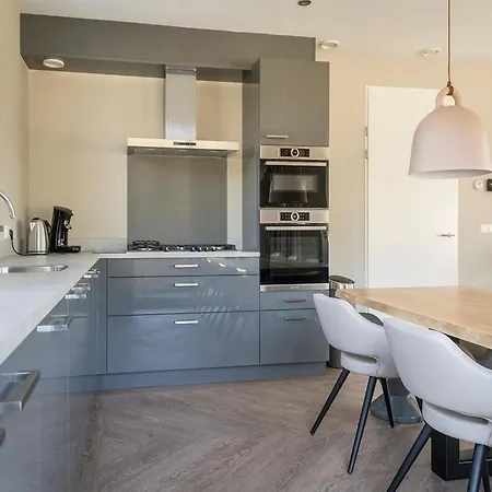 Luxurious For 8 People In On The Beautiful Wadden Island Of Texel دي كوكْسدوربْ