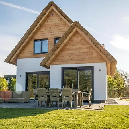 Luxurious For 8 People In Texel Вилла *