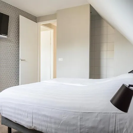 Luxurious For 8 People In Texel